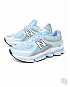 New Balance 2000